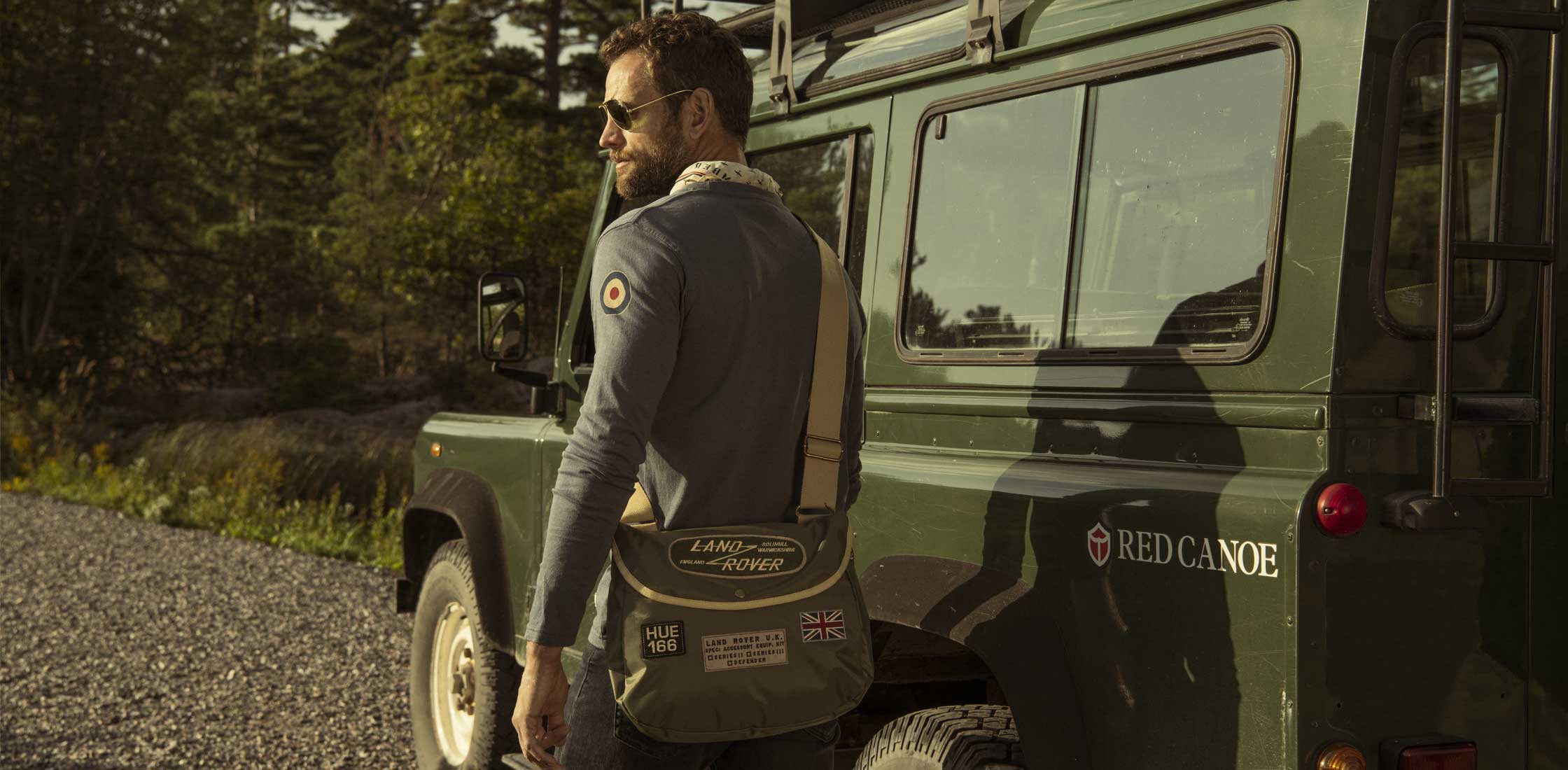 Red Canoe Land Rover Shoulder Bag - Khaki