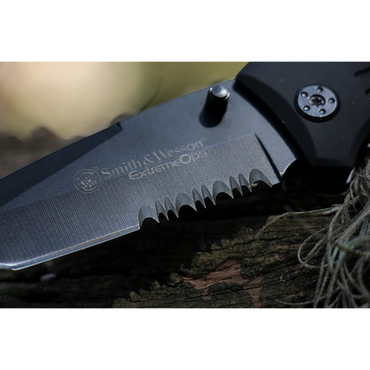 Smith & Wesson Extreme OPS First Response Rescue Knife - Astrolabe Outdoors - image 4