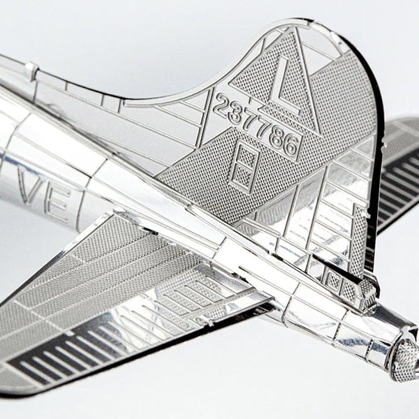 Fortaleza Voladora Metal Earth B-17